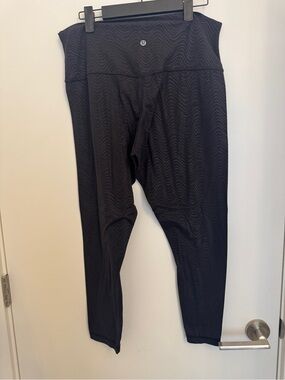 lululemon athletica Black Wave-Print High-Rise Joggers